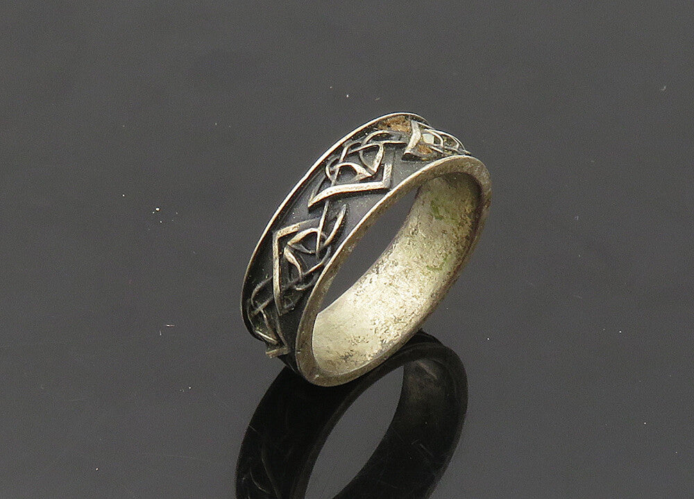 925 Sterling Silver  Vintage Raised Detail Oxidized Band Ring Sz 9.5  RG20760