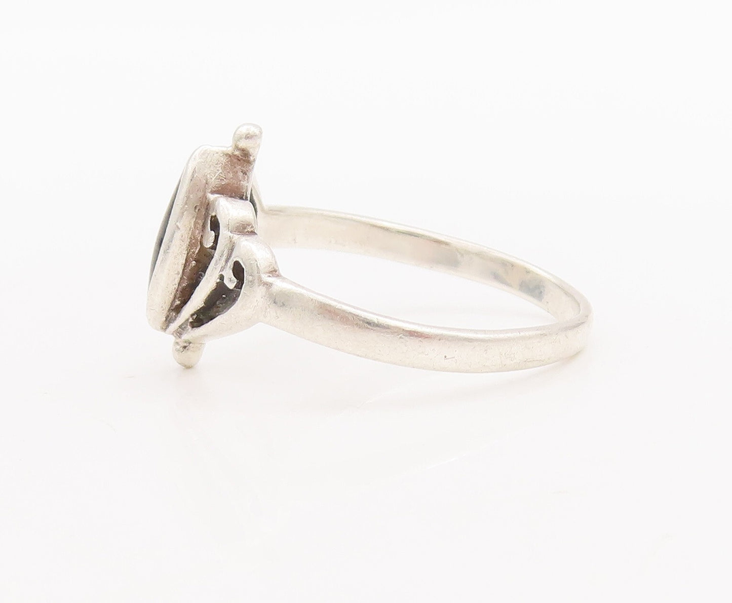 925 Sterling Silver Vintage Ring Swirly Black Enameled Cutout  Sz 8  RG28748