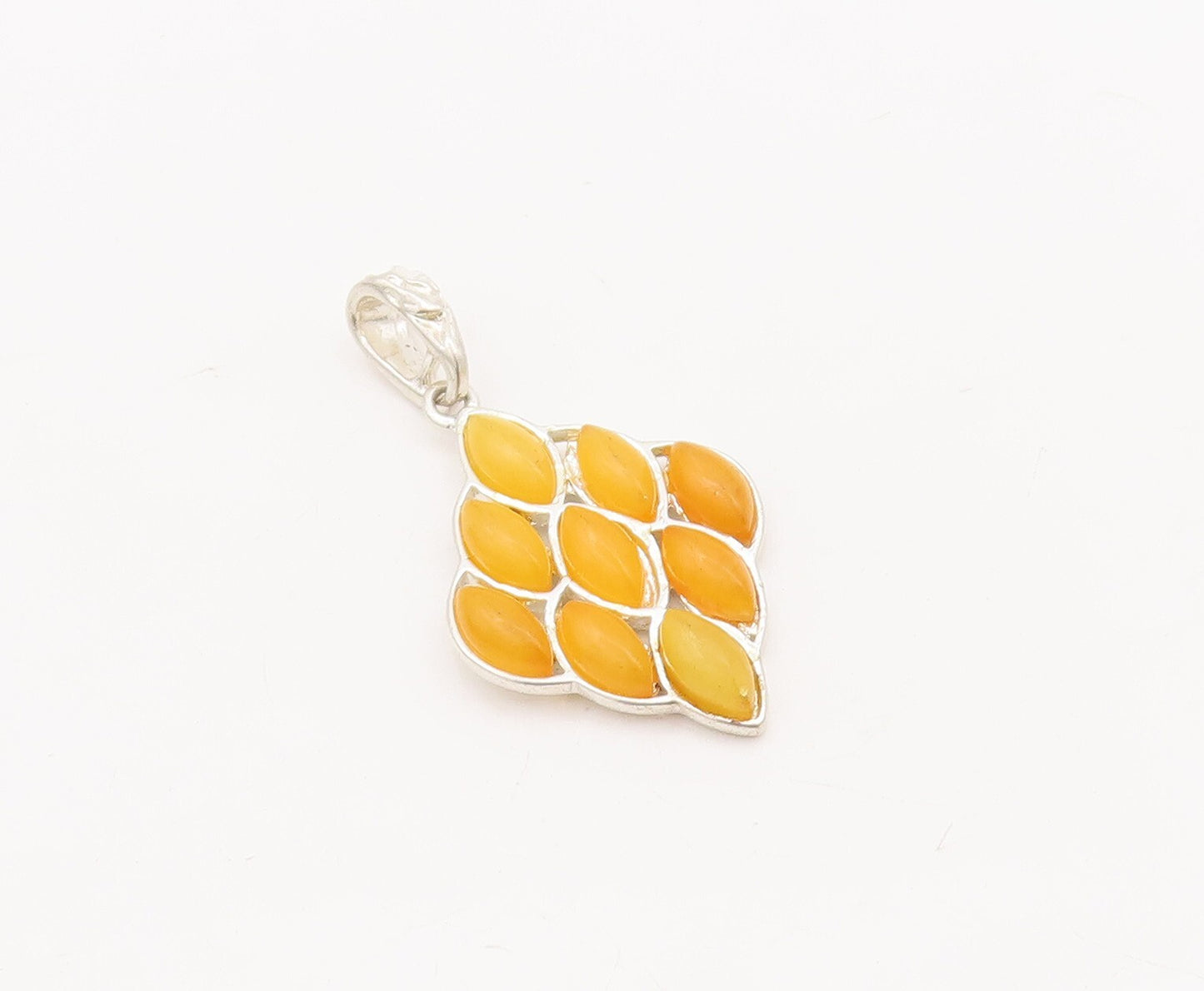925 Sterling Silver Vintage Pendant Oval Shape Amber Inlay  PT23396