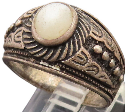 925 Silver  Vintage Bead & Carved Detail Mother Of Pearl Ring Sz 9.5  RG26394