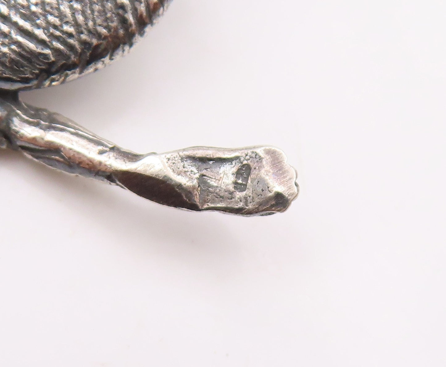 925 Sterling Silver Vintage Frilled Neck Lizard Animal Motif Pendant PT18160