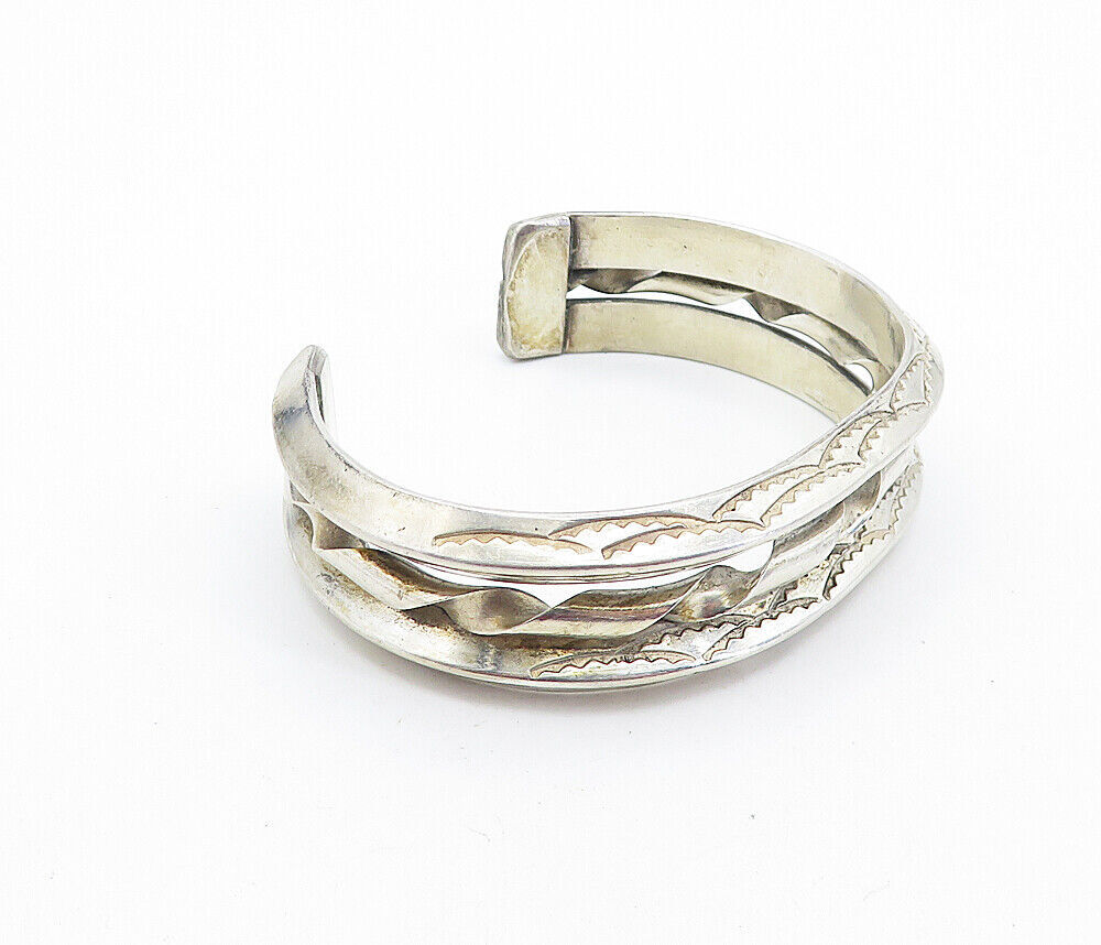 NAVAJO 925 Sterling Silver  Vintage Etched Border Twist Cuff Bracelet  BT2755