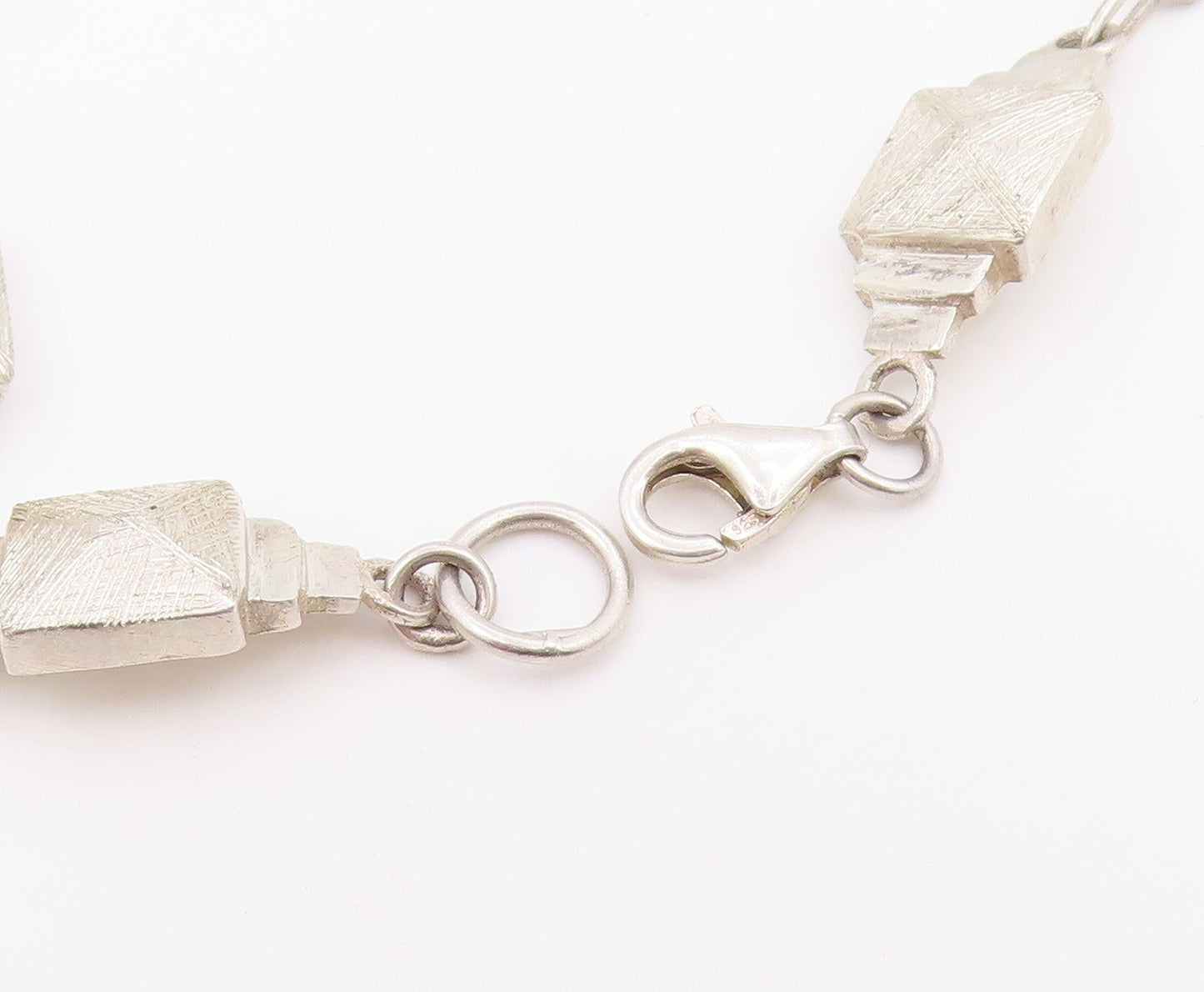 925 Sterling Silver  Vintage Textured Graduated Square Chain Bracelet  BT7037