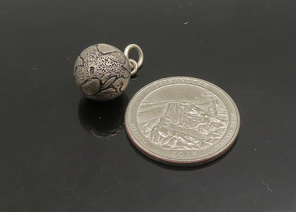 925 Sterling Silver  Vintage Petite Etched World Globe Motif Pendant  PT19361