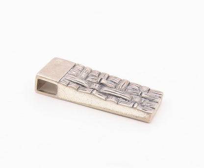 925 Sterling Silver  Vintage Wooden Log Pattern Motif Drop Pendant  PT19934