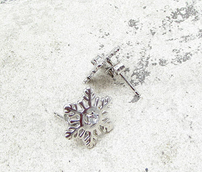 925 Sterling Silver White Cubic Zirconia Snowflake Stud Earrings EG1406