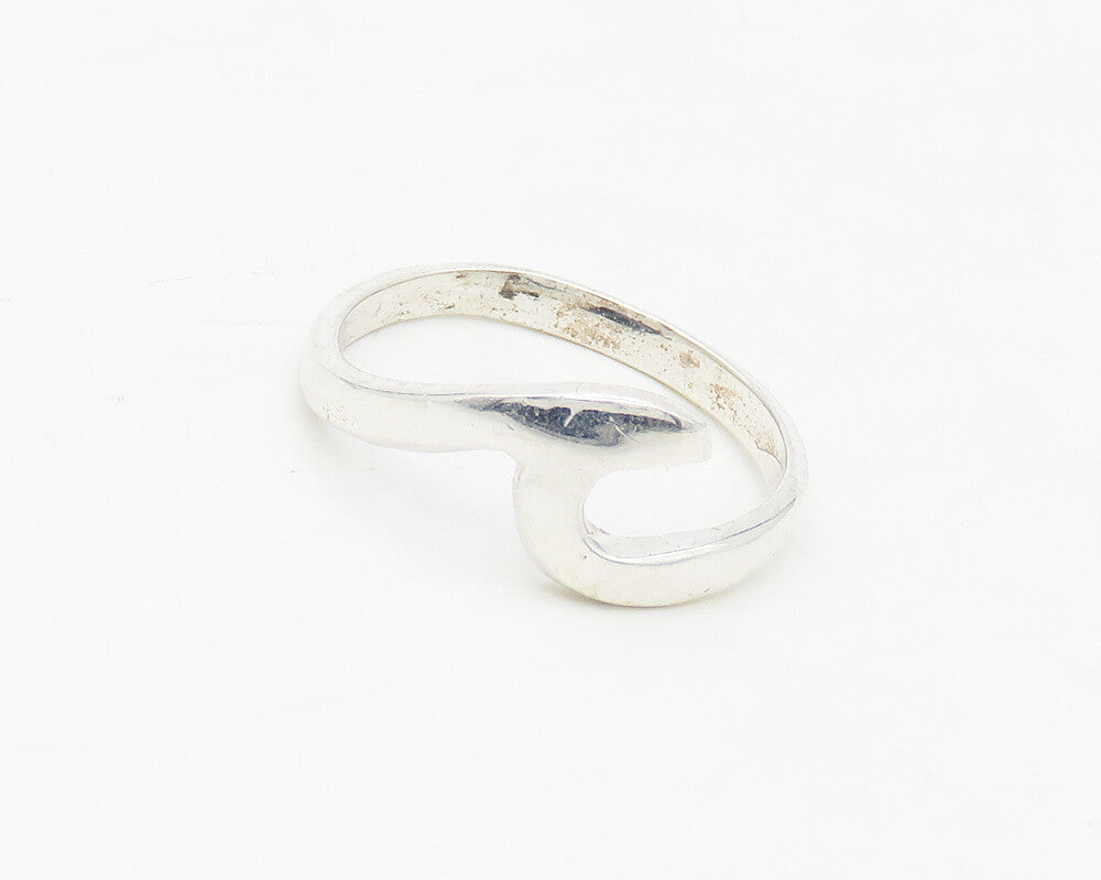 925 Sterling Silver  Shiny Smooth Ocean Wave Band Ring Sz 8  RG17042