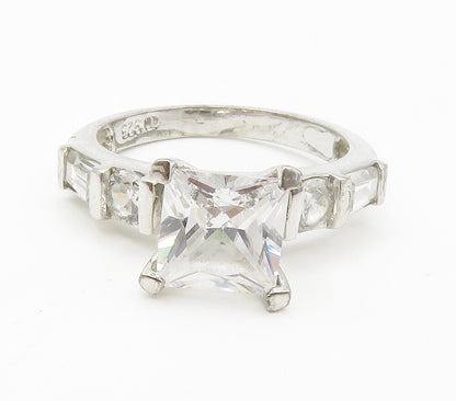 925 Sterling Silver  Shiny Cubic Zirconia Solitaire Accent Ring Sz 7  RG15027