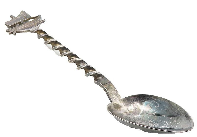 925 Sterling Silver  Vintage Dark Tone Sail Boat Twist Petite Spoon  TR1815