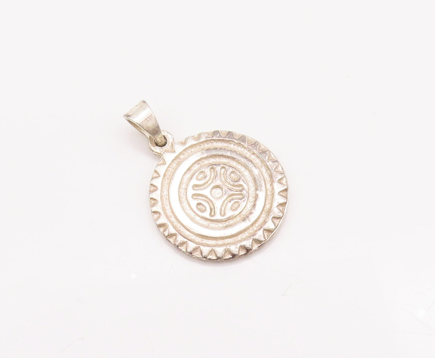 925 Sterling Silver Vintage Pendant Carved Arrows Spikey Bored Coin  PT23022