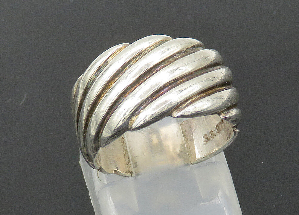 925 Sterling Silver  Vintage Shiny Slanted Fluted Band Ring Sz 5  RG21282