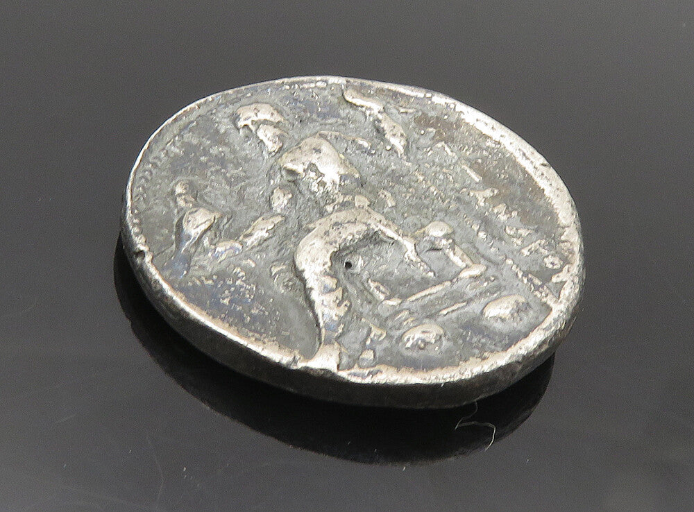 925 Sterling Silver  Vintage Antique Oxidized Pattern Medallion  TR1495
