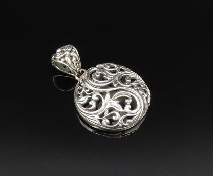925 Sterling Silver  Vintage Openwork Floral Vine Round Pendant  PT21501