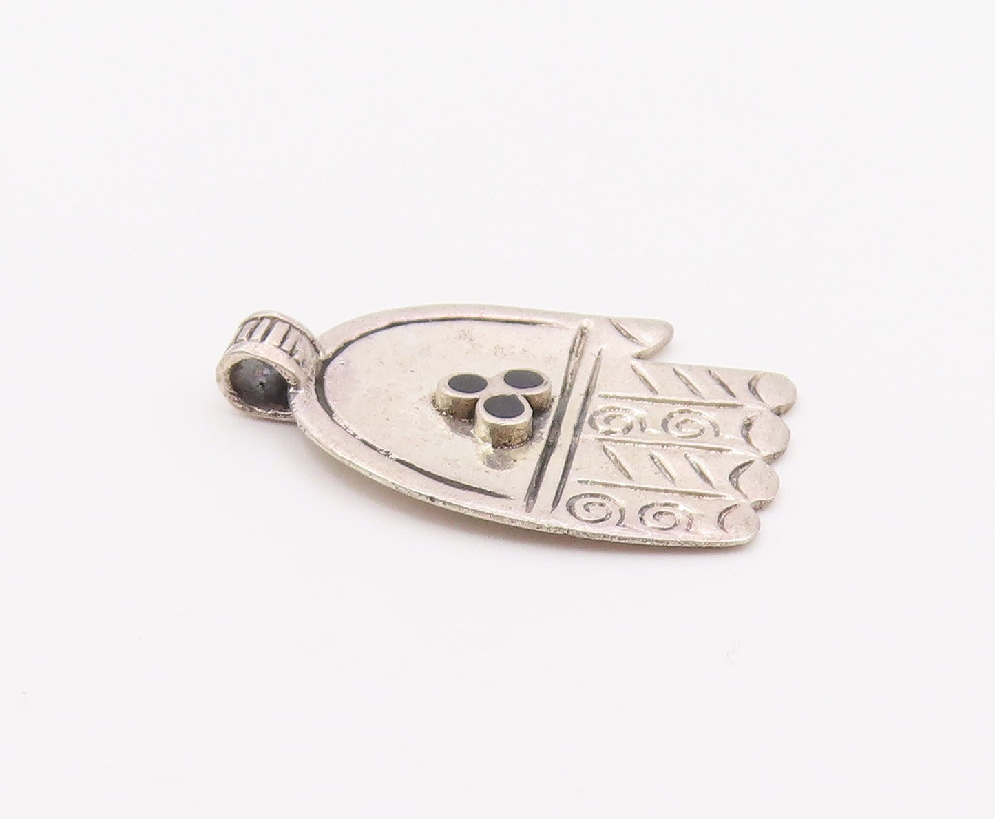 925 Sterling Silver  Vintage Black Onyx Etched Detail Hamsa Pendant  PT16530