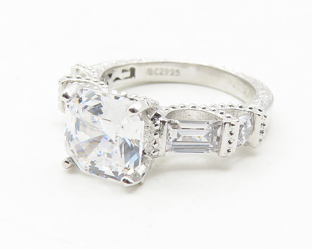 925 Sterling Silver  Cubic Zirconia Solitaire With Accents Ring Sz 5  RG11596