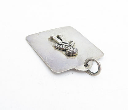 925 Sterling Silver  Vintage Small Child Raised Detail Square Pendant  PT3503