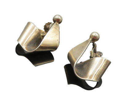NAPIER 925 Sterling Silver  Vintage Flower Ribbon Non Pierce Earrings  EG4806