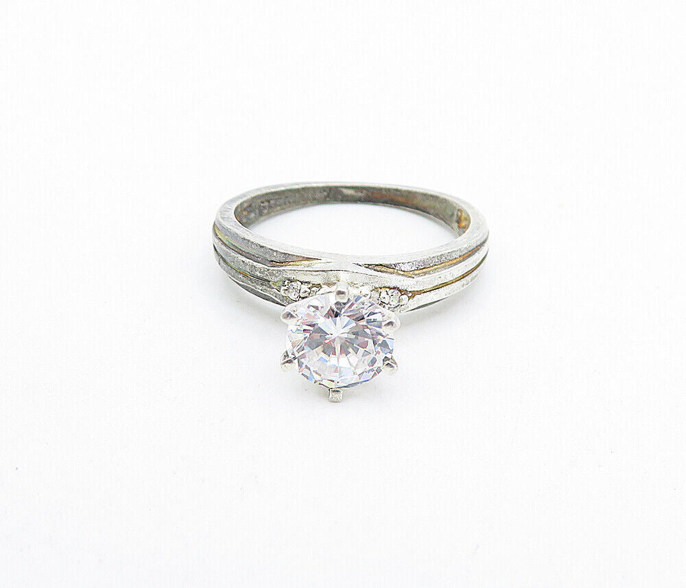 925 Sterling Silver  Vintage Cubic Zirconia Solitaire Ring Sz 6.5  RG4788