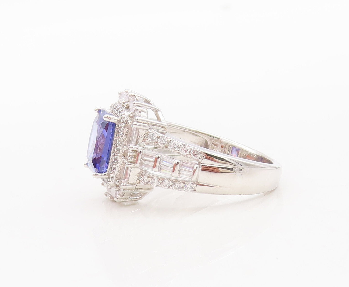925 Sterling Silver Vintage Ring Rectangle Blue & White CZ Inlay  Sz 7  RG29797