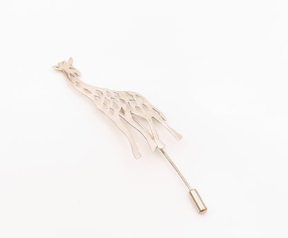 925 Sterling Silver  Vintage Openwork Giraffe Animal Lapel Pin  TR3440