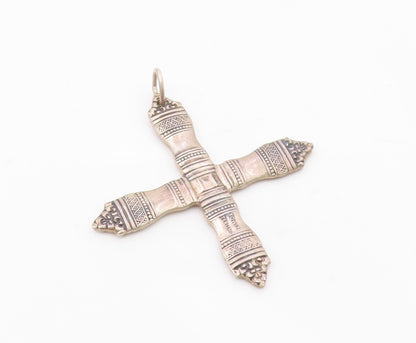 TOWLE 925 Silver  Vintage Detailed Religious Cross Ornate Pendant  PT20858