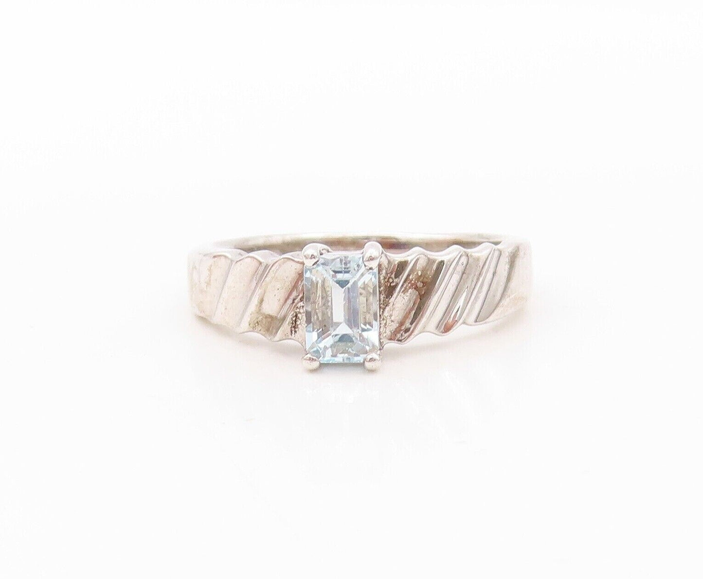 925 Sterling Silver Vintage Ring Minimalist Grooved Blue Topaz Sz 8  RG30202