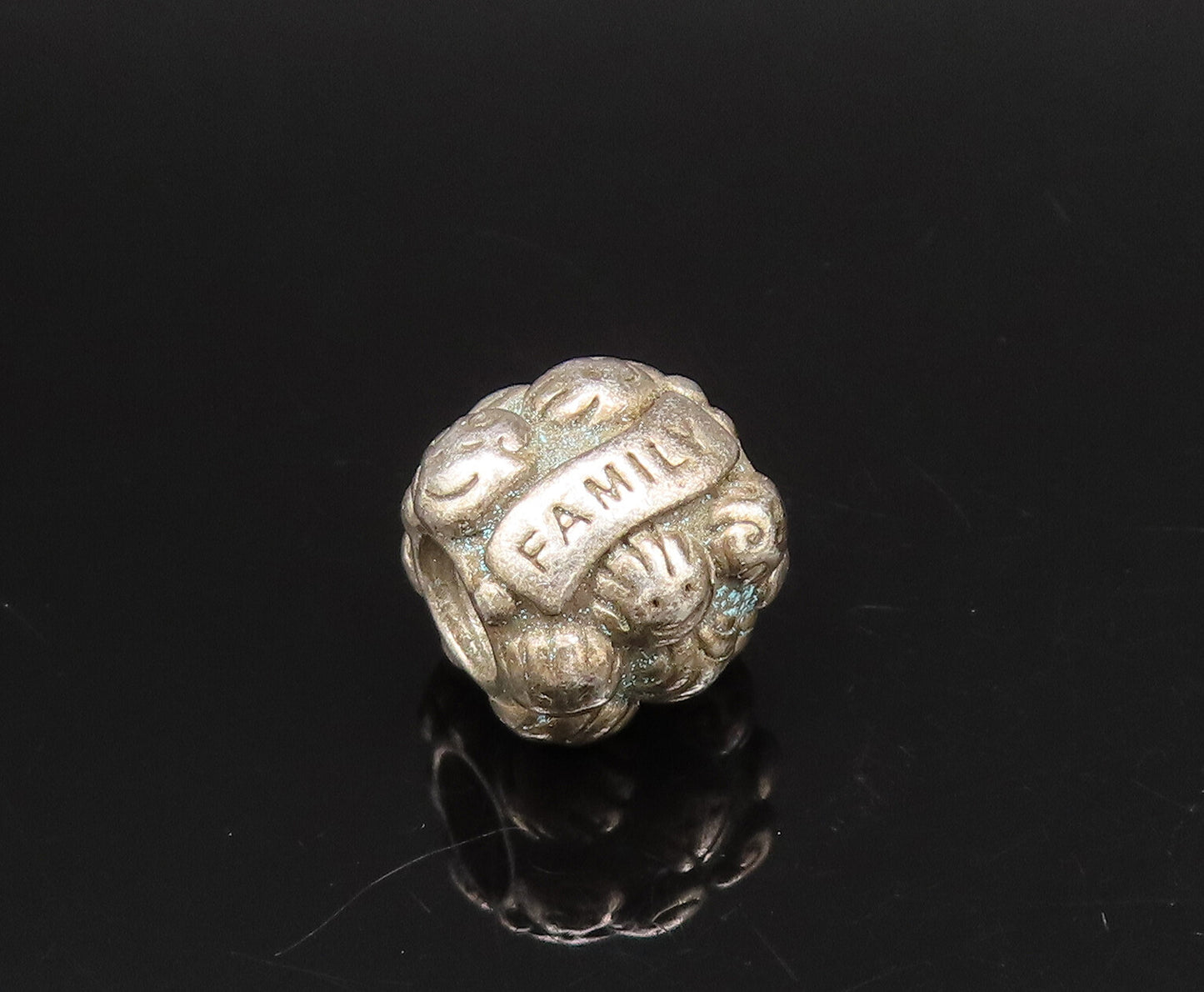 925 Sterling Silver  Vintage Family Love Happy Faces Charm Pendant  PT21779