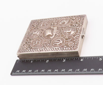 Solid Silver Vintage Cigarette Box Antique Repousse Design (OPENS) TR3901