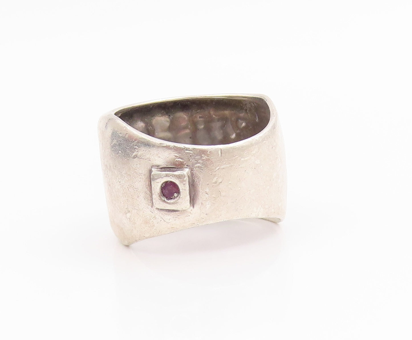925 Sterling Silver Vintage Ring ELLE Ruby Hammered Band  Sz 7  RG35799