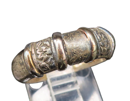 925 Sterling Silver  Vintage Etched Flower Pattern Scalloped Ring Sz 7 RG25680