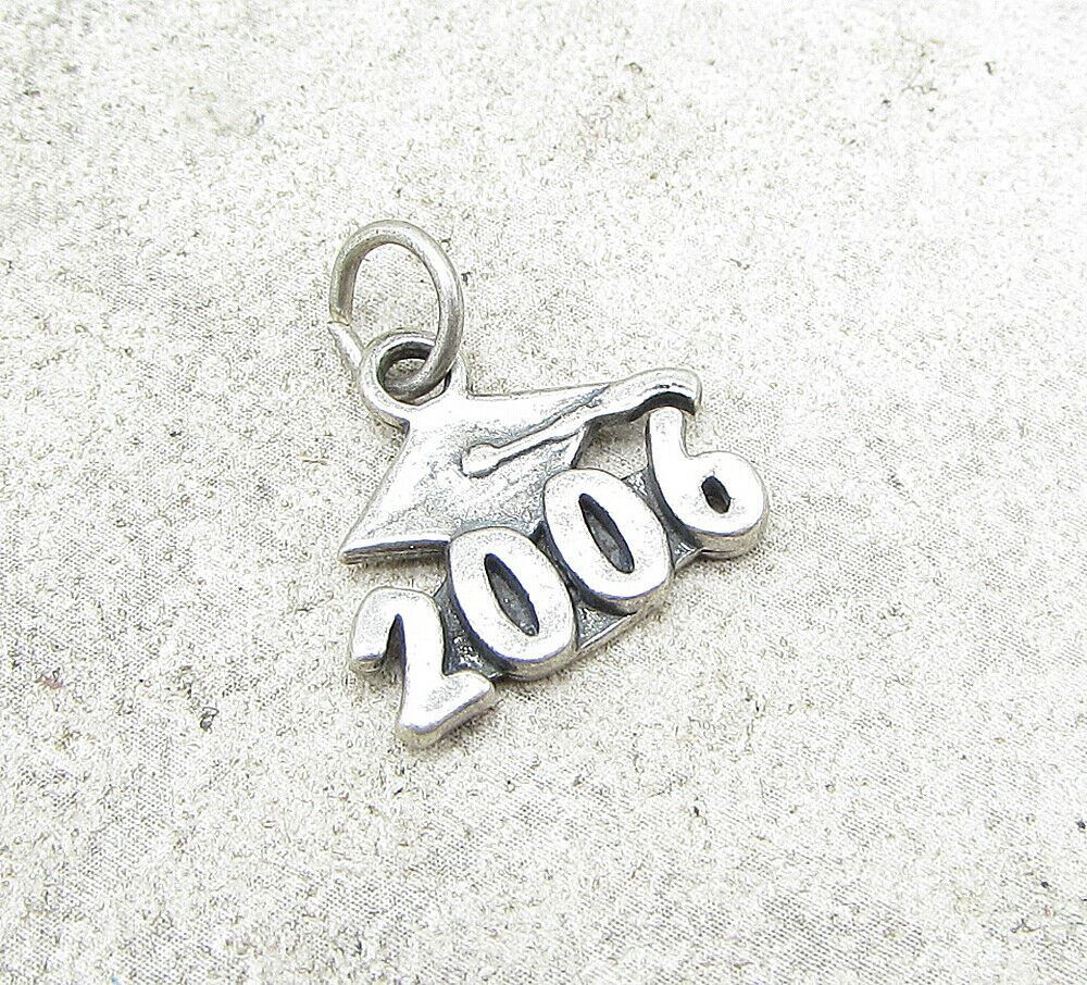 925 Sterling Silver 2006 Graduation Charm Pendant PT1030