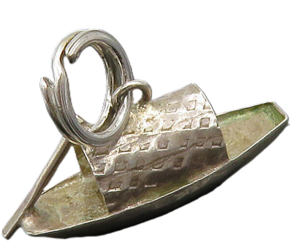 925 Sterling Silver  Vintage Petite Boat With Paddle Motif Pendant  PT12930