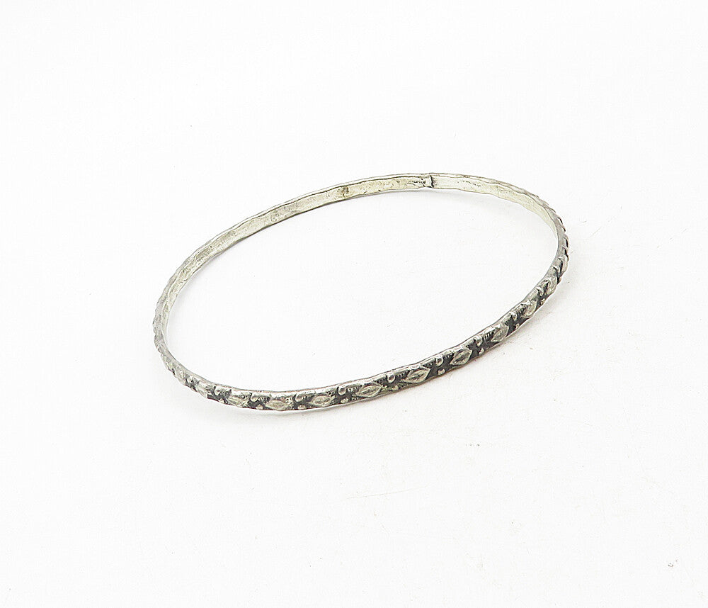 925 Sterling Silver  Vintage Dark Tone Raised Pattern Bangle Bracelet  BT4057