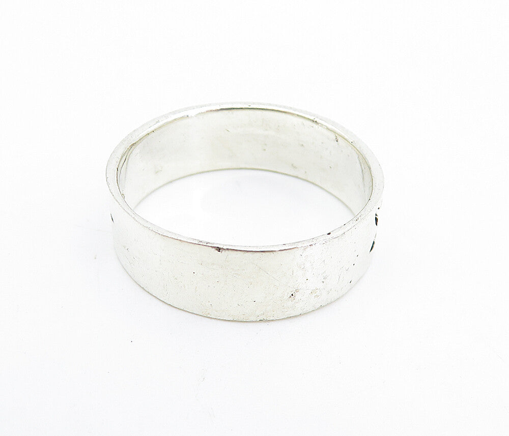 925 Sterling Silver Vintage Oxidized Arrow Pattern Band Ring Sz 11.5 RG7436