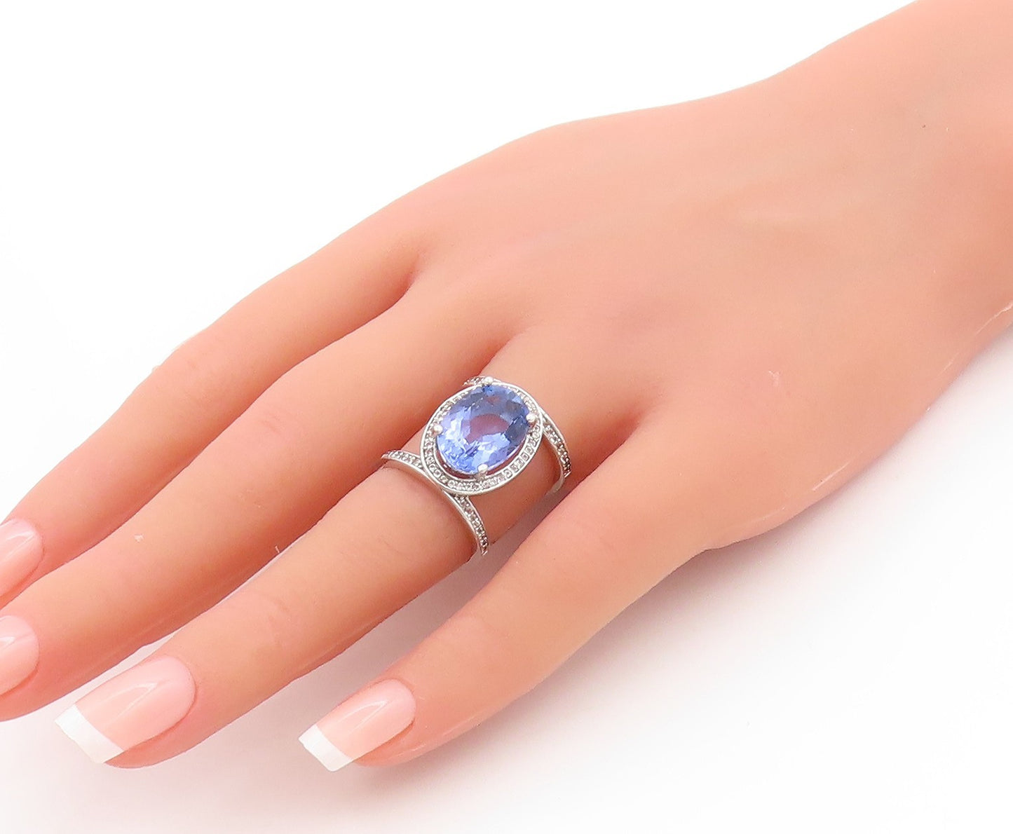 925 Sterling Silver Vintage Ring Oval Tanzanite & Sparkling CZ Band Sz 5 RG33685