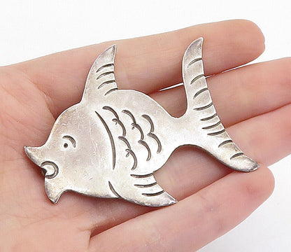 MEXICO 925 Sterling Silver  Vintage Dark Tone Swimming Fish Brooch Pin  BP2748