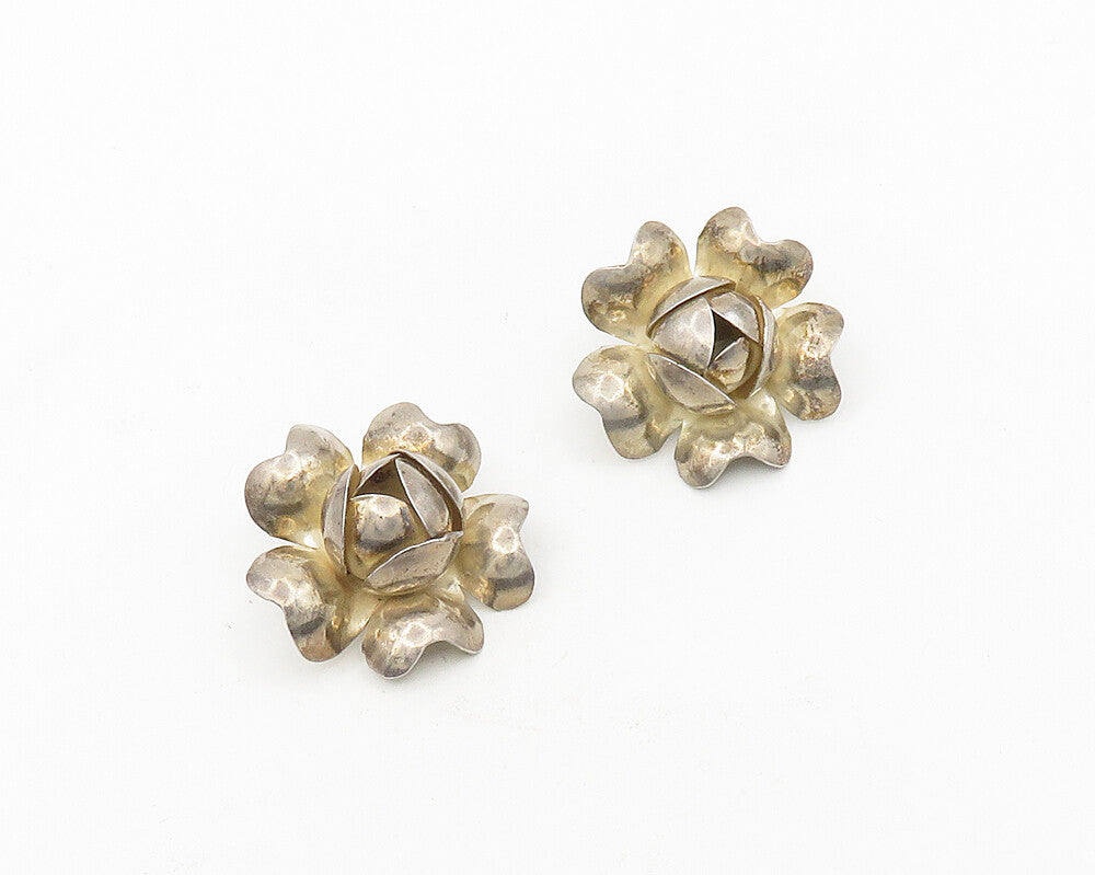 925 Sterling Silver  Vintage Shiny Floral Motif Non Pierce Earrings  EG9382