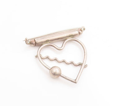 925 Sterling Silver Vintage Brooch Love Heart With Wavy Divider & Ball  BP11933