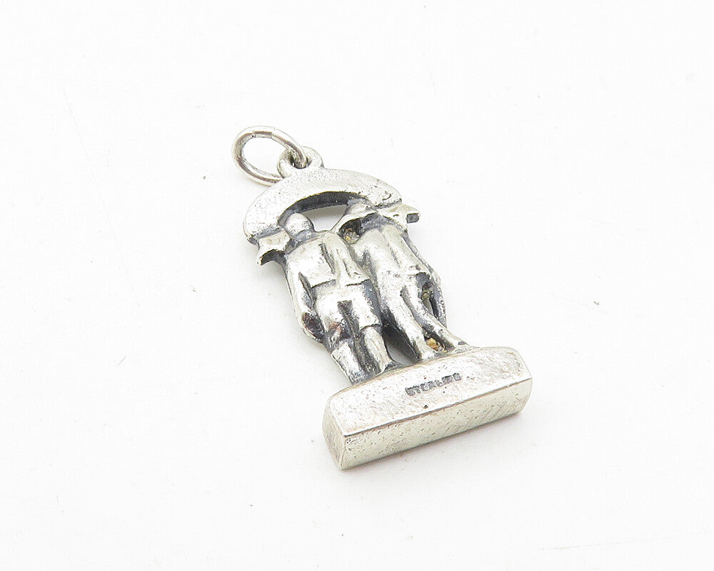 925 Sterling Silver  Vintage Petite Tom & Huck Hannibal, MO Pendant  PT7949