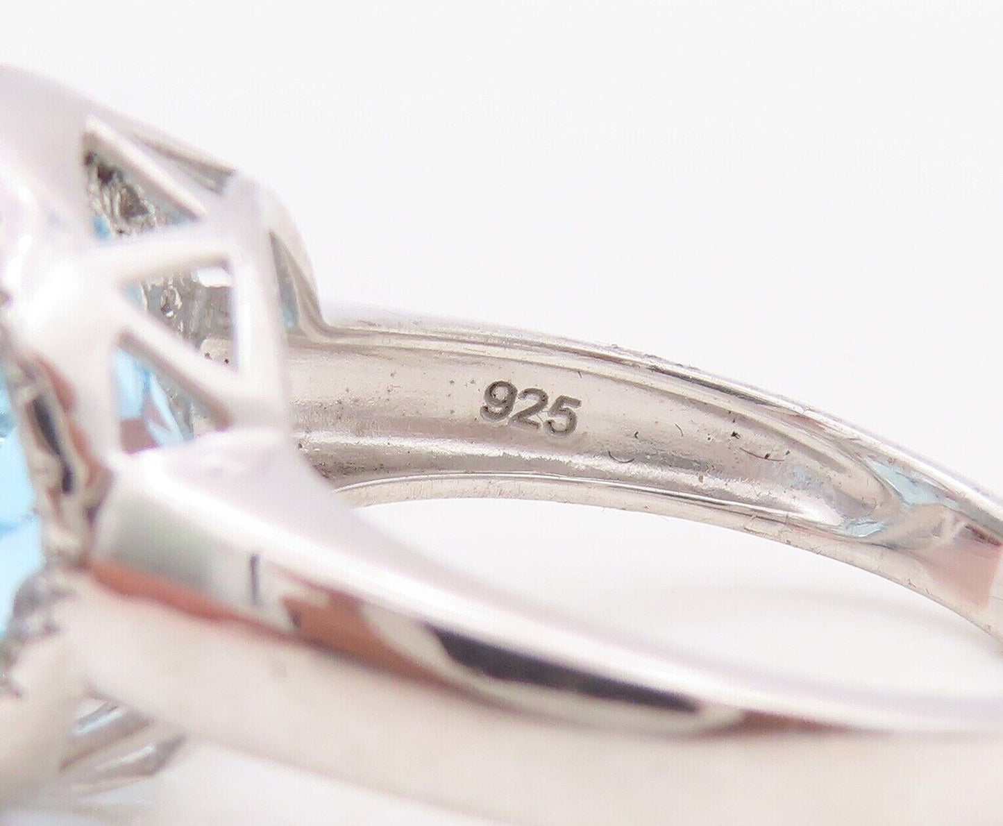 925 Sterling Silver Vintage Ring Round Cut Blue Halo White Topaz  Sz 7  RG30031
