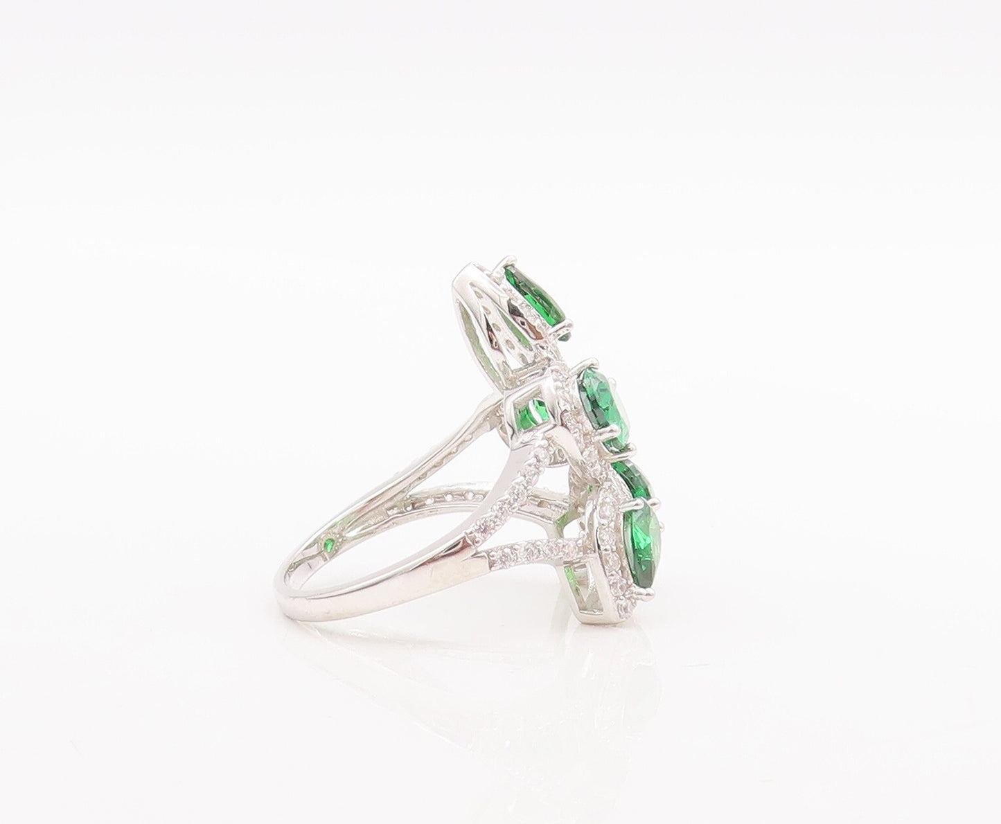925 Sterling Silver Vintage Ring Designer Drop Cut Green White CZ  Sz 7  RG29499