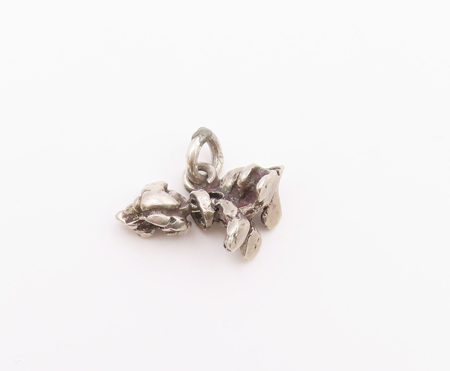 925 Sterling Silver  Vintage Petite Sitting Hound Dog Motif Pendant  PT19107
