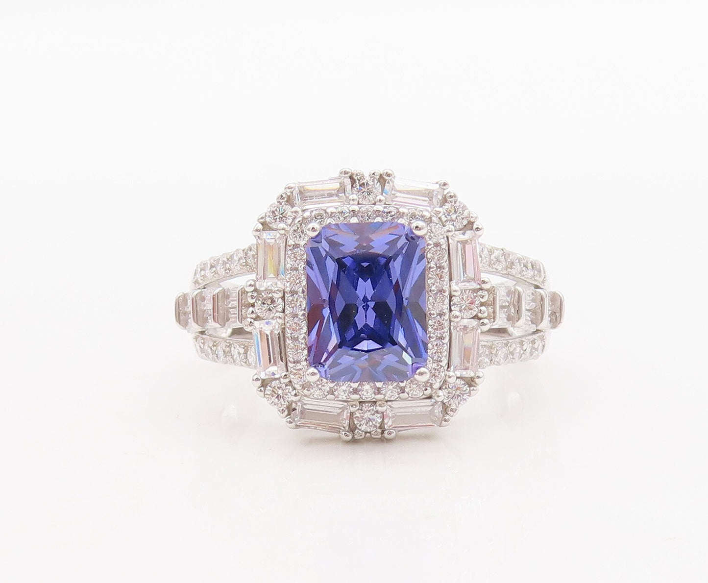 925 Sterling Silver Vintage Ring Rectangle Blue & White CZ Inlay  Sz 7  RG29797