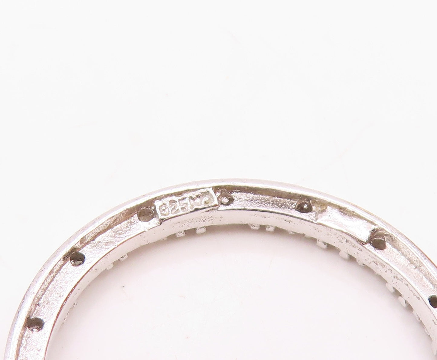 925 Sterling Silver  Vintage Genuine Diamonds Open Circle Pendant  PT15683