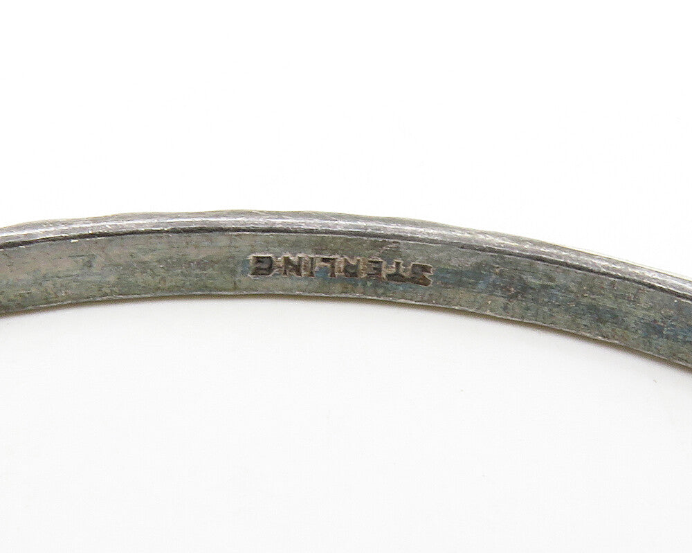 925 Sterling Silver  Vintage Dark Tone Raised Detail Bangle Bracelet  BT5159