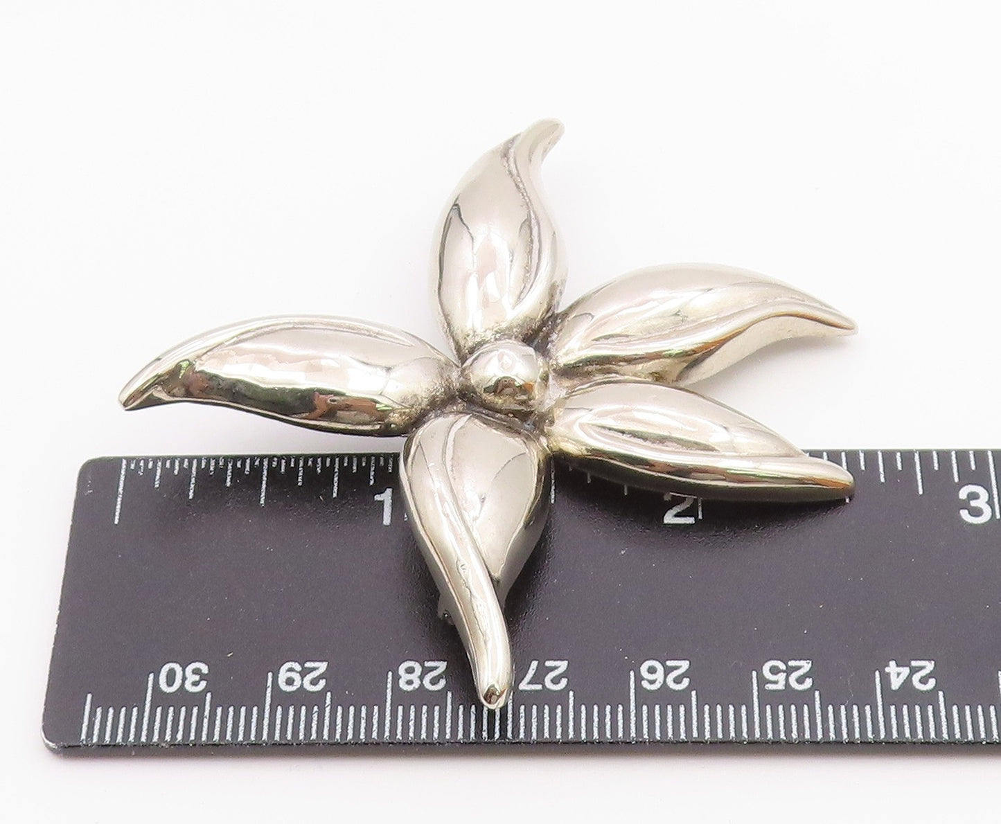 925 Sterling Silver  Vintage Shiny Curved Flower Brooch Pin  BP9488