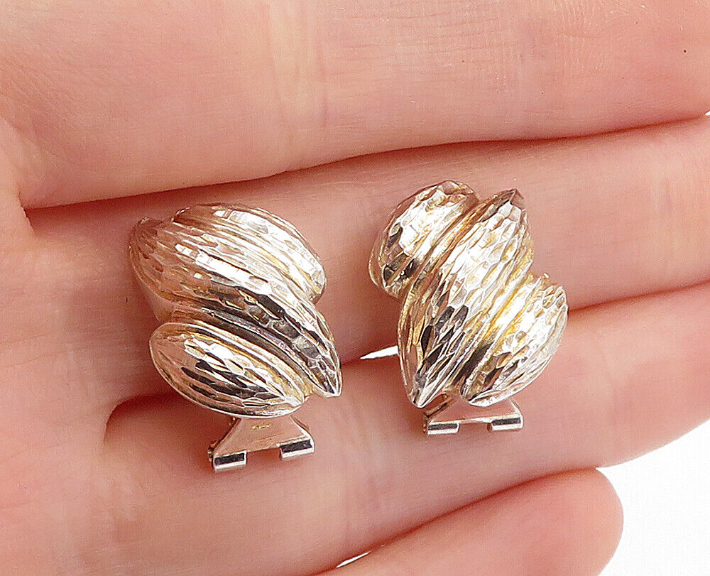 925 Sterling Silver  Vintage Shiny Etched Fluted Design Drop Earrings  EG2280