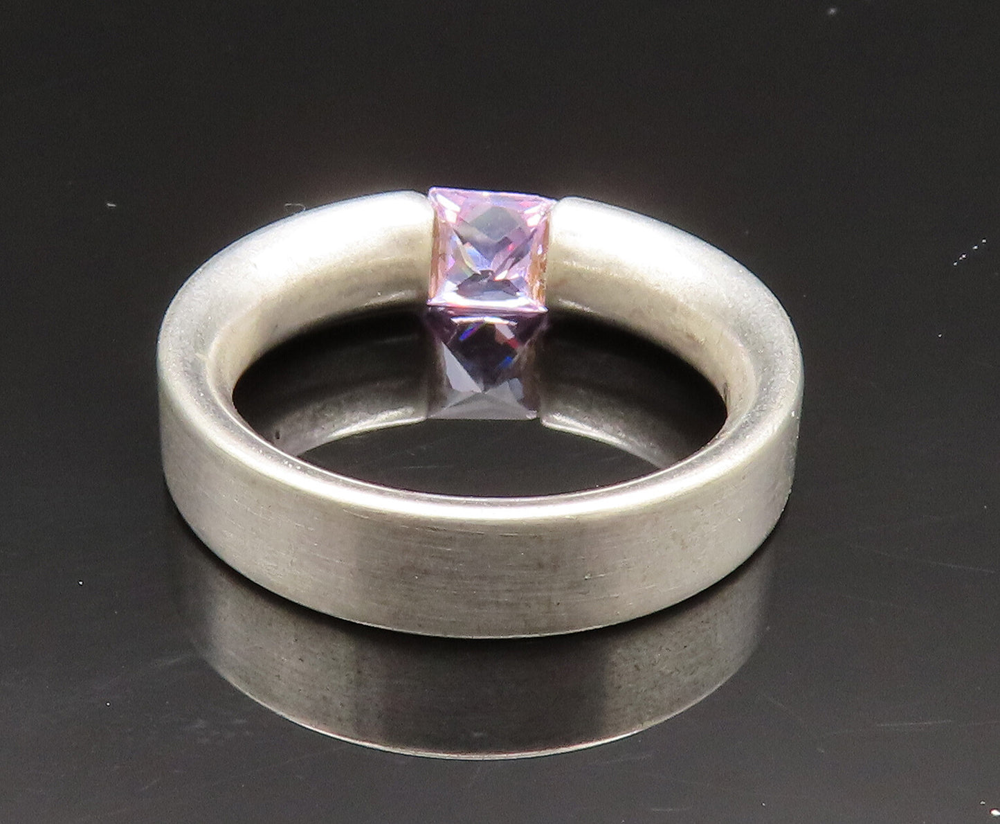 925 Silver  Vintage Princess Cut Purple Cubic Zirconia Band Ring Sz 7  RG24930