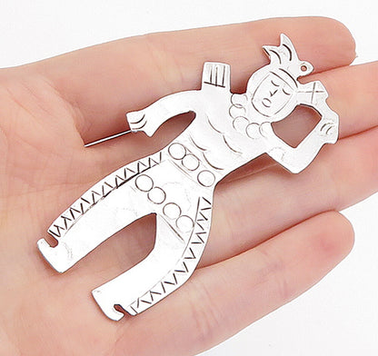 925 Sterling Silver  Vintage Etched Detail Male Figure Drop Pendant  PT5235