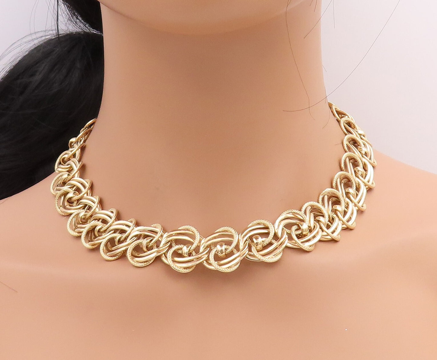 925 Sterling Silver Vintage Necklace Gold Plated Cutout Interlocked Rings NE4410